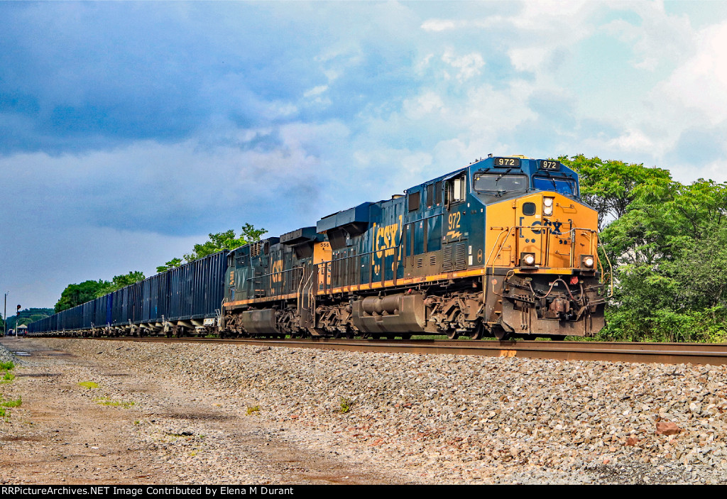 CSX 972 on M-301